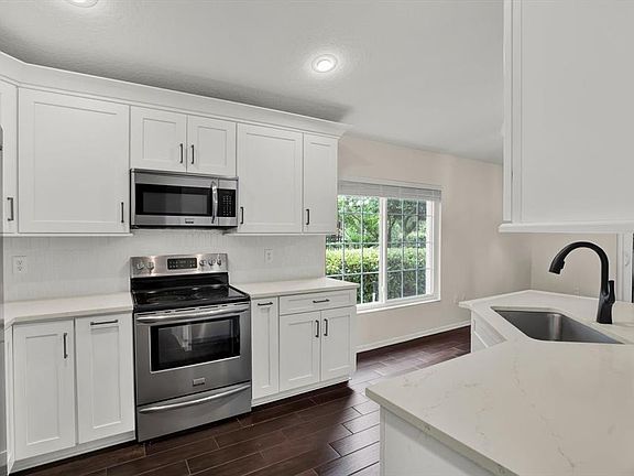 2nd image of 16002 Robey Ct