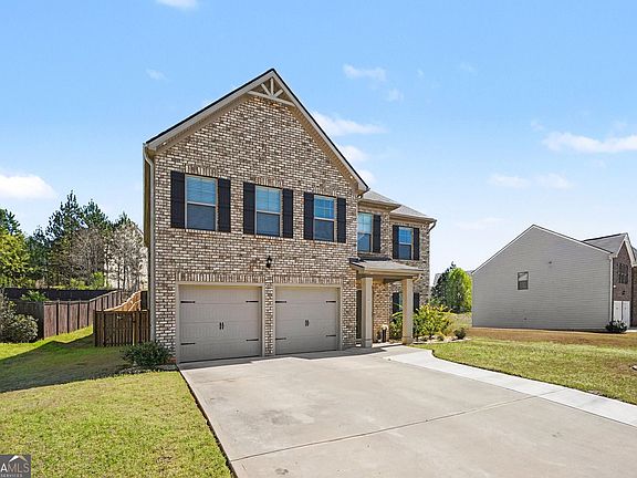 5th image of 424 Toronto Cir