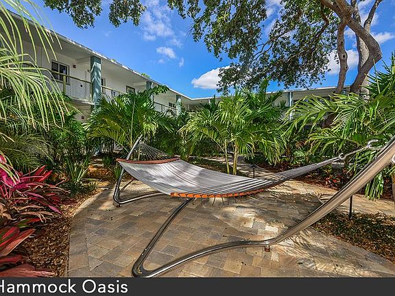 2nd image of 5411 Bayshore Blvd APT 218