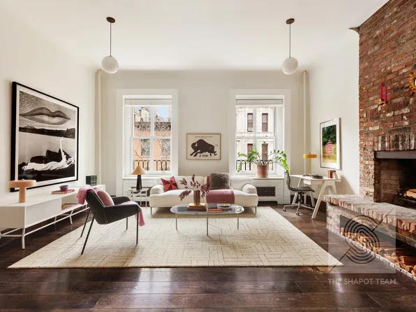 222 East 17th Street image 1 of 14