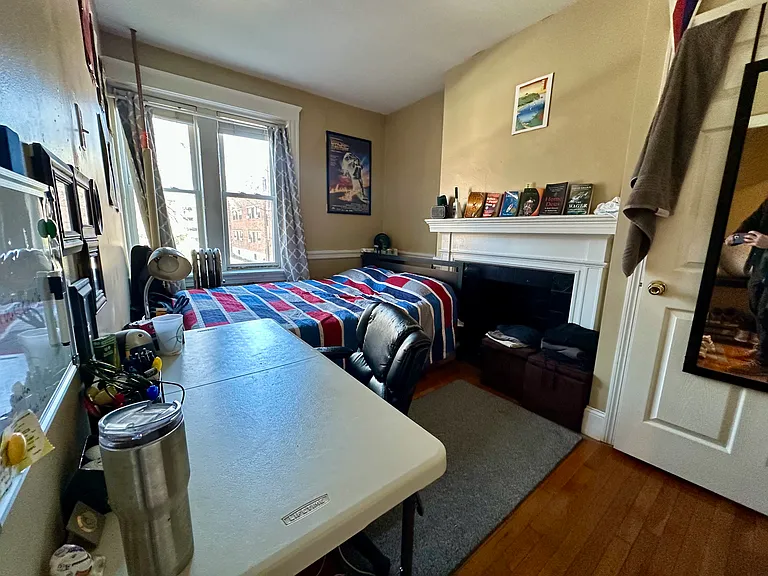 76 Egmont St #1 — Photo 5
