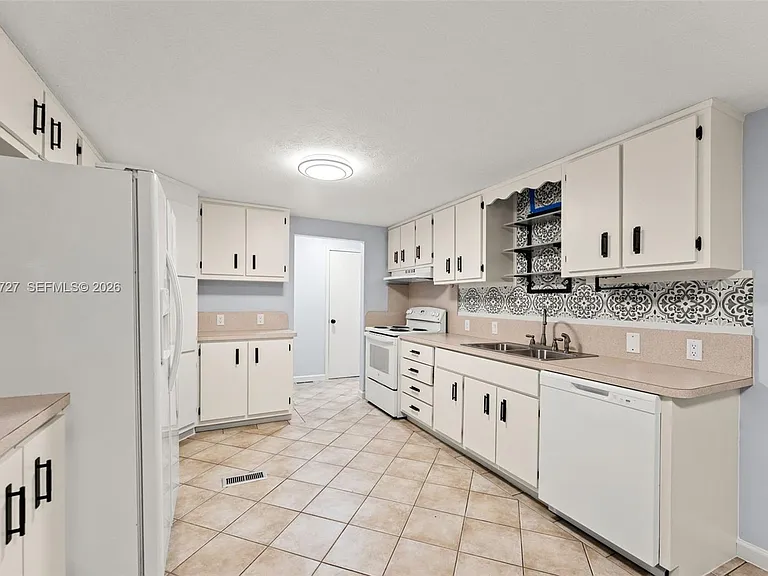 7002 Garden St #0 — Photo 11