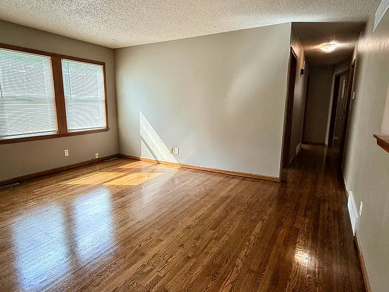 3807 N Osage St — Photo 4
