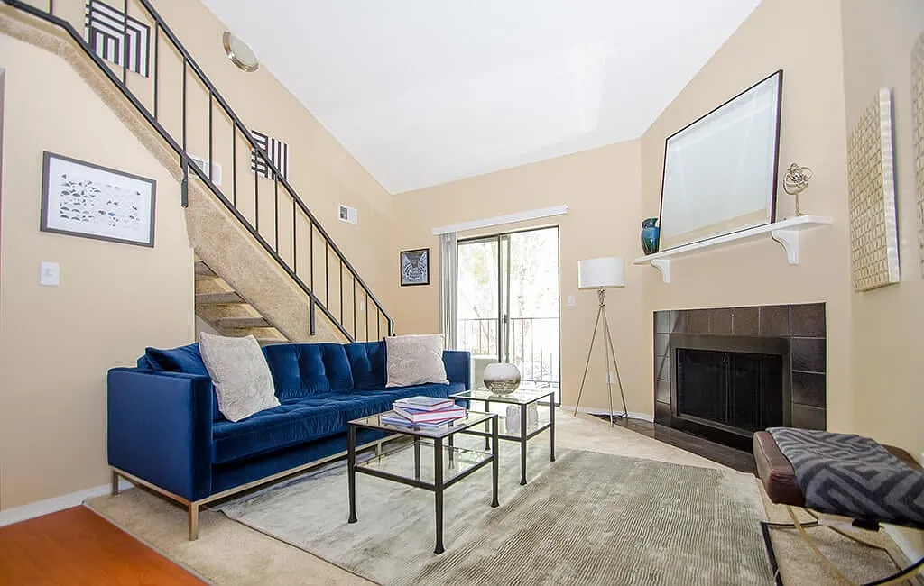 Sky Rock Apartments — Photo 4