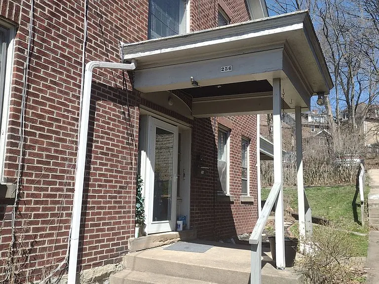 256 Mabrick Ave — Photo 31