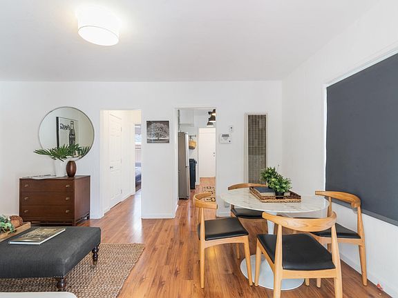 5th image of 823 N Oxford Ave #823