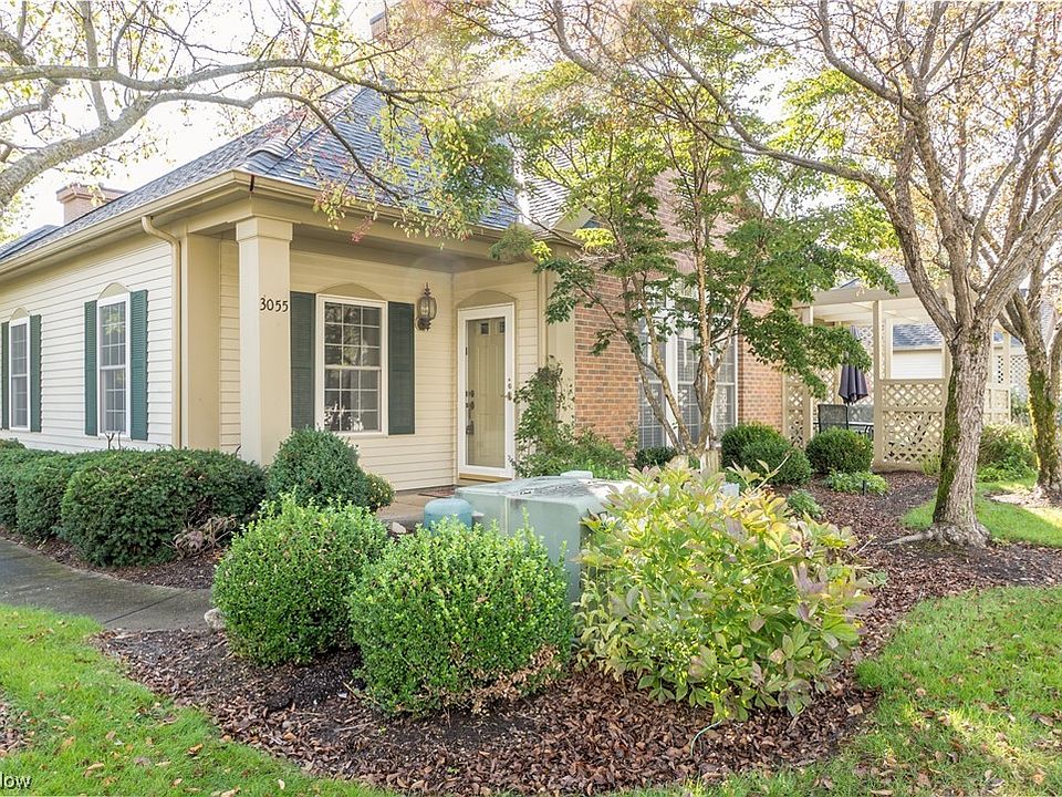 1st image of 3055 Village Green Dr
