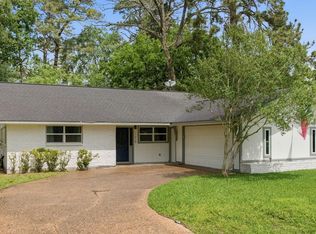 1705 Shady Oaks Dr, Conroe, TX 77301