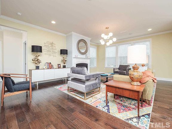 5th image of 129 Bailey Park Ct