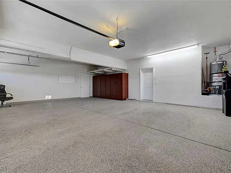 229 N Buteo Woods Ln — Photo 44
