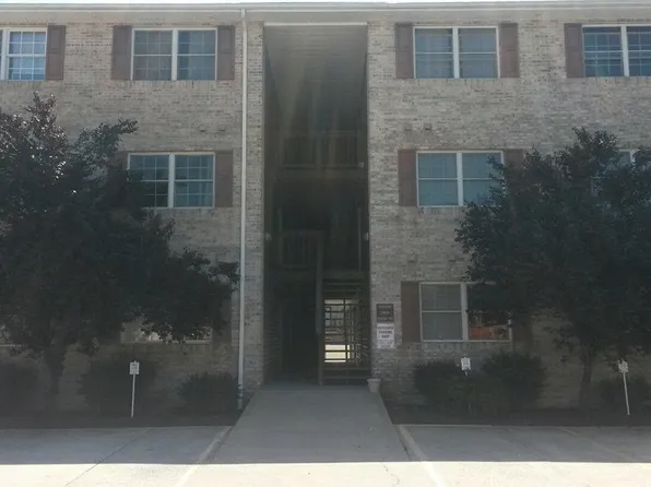 422 Creekside Dr, Morgantown, WV 26508