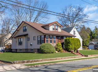 301 Henley Ave, New Milford, NJ 07646