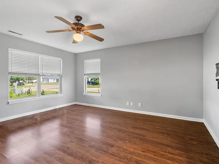 4437 N Candlewick Ln — Photo 4