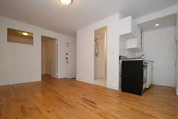 Rented by Buchbinder & Warren | media 11