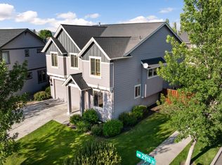 306 NW 29th St, Redmond, OR 97756