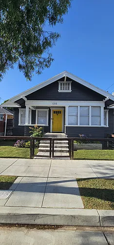 1315 E Broadway Photo 1