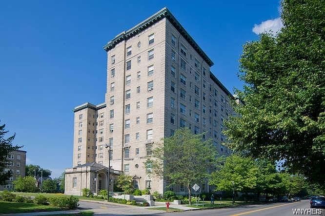 1st image of 33 Gates Cir #9A