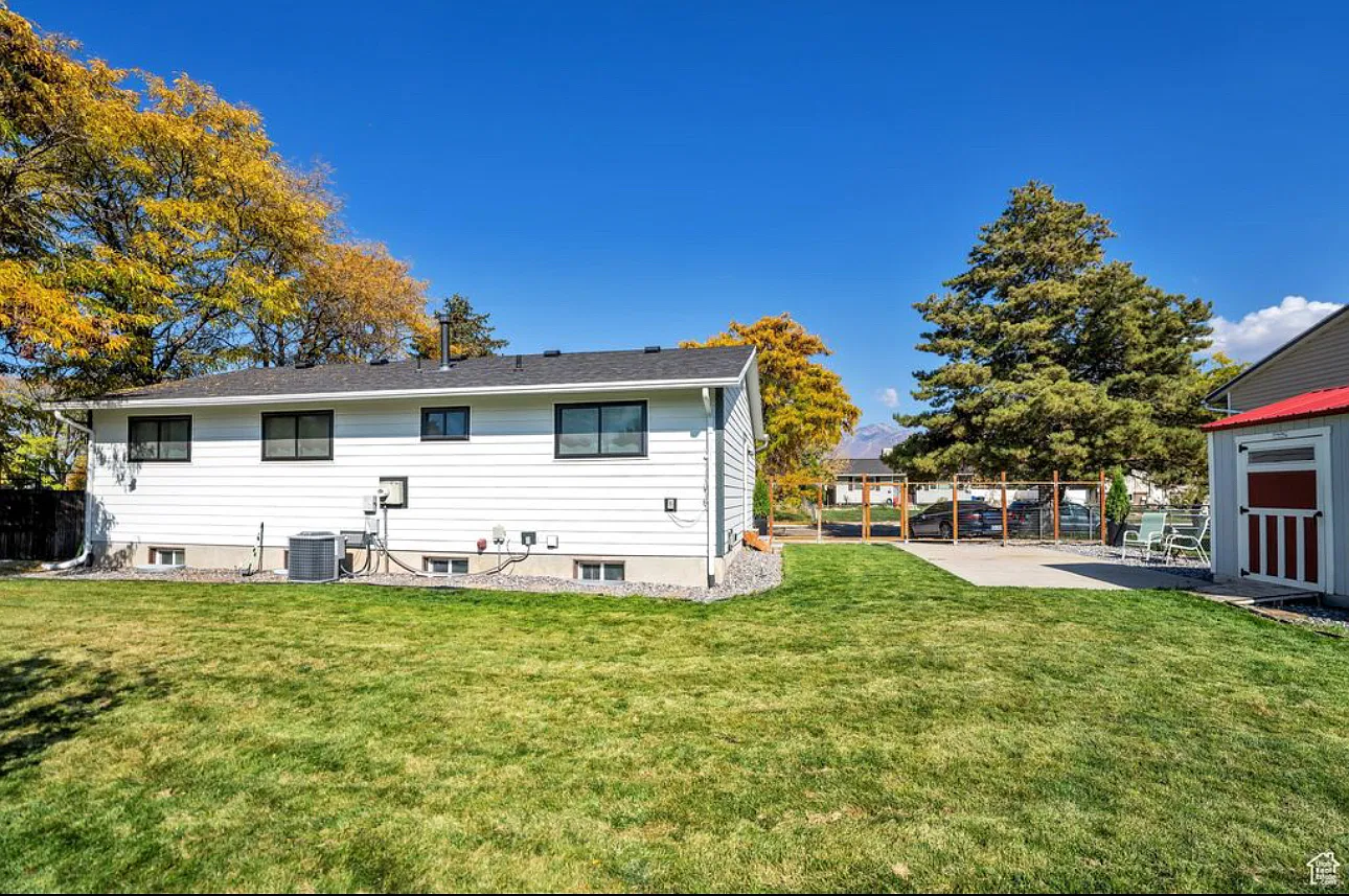 4 bed, 2200 sqft, $2,750 — Photo 3