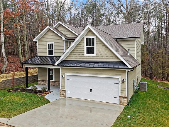 3rd image of 1852 Green Meadows Ln