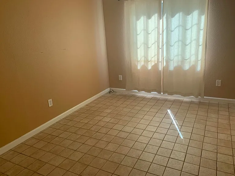 33244 Churchill St — Photo 9