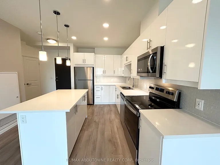 144 Watson Rd N #307 — Photo 4