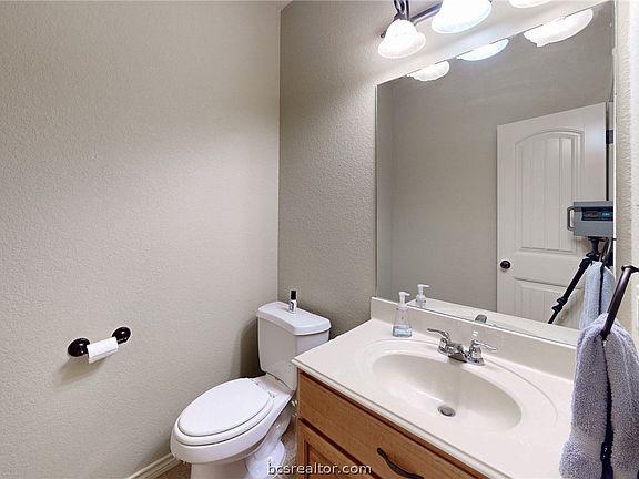 5th image of 4306 Spring Hill Dr