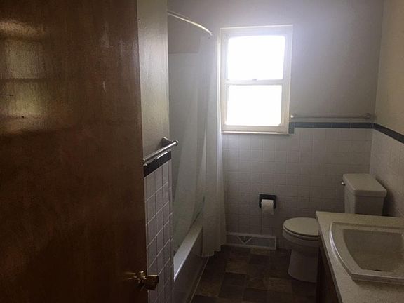 5th image of 3096 Axe Dr