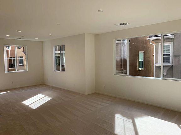 3rd image of 2875 Apricot Ln