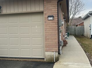 612 Canfield Pl #B, Shelburne, ON L9V 3A5