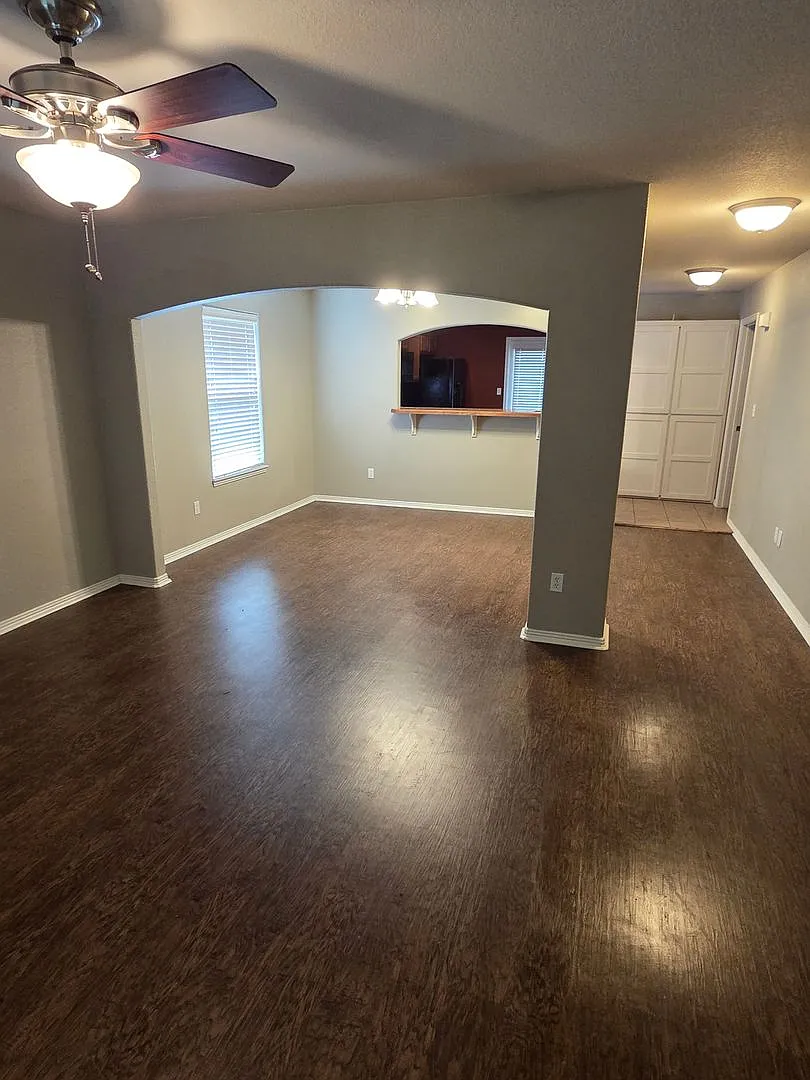 Must See Charming Home! — Photo 3