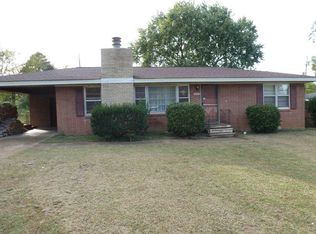 209 Normandy Dr, Florence, AL 35630