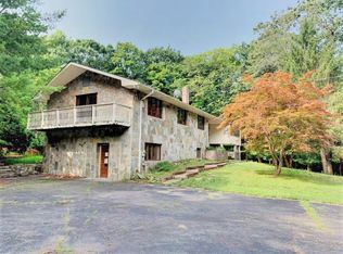5 Skunktown Ln, Blairstown, NJ 07825