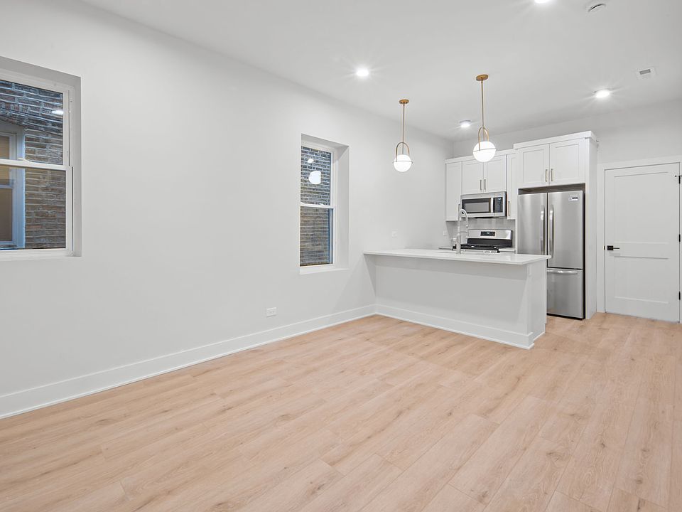 1st image of 2534 W Cortez St APT 1R