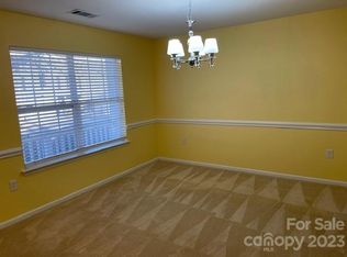 5134 Raspberry Knoll Dr, Charlotte, NC 28208