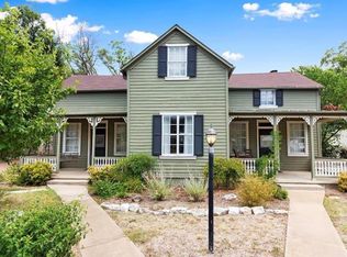 514 W San Antonio St, Fredericksburg, TX 78624