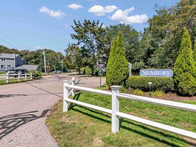 82 Seabury, Hampton, NH, 03842