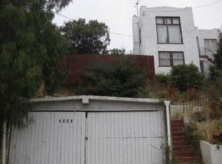 8840 Burr St, Oakland, CA