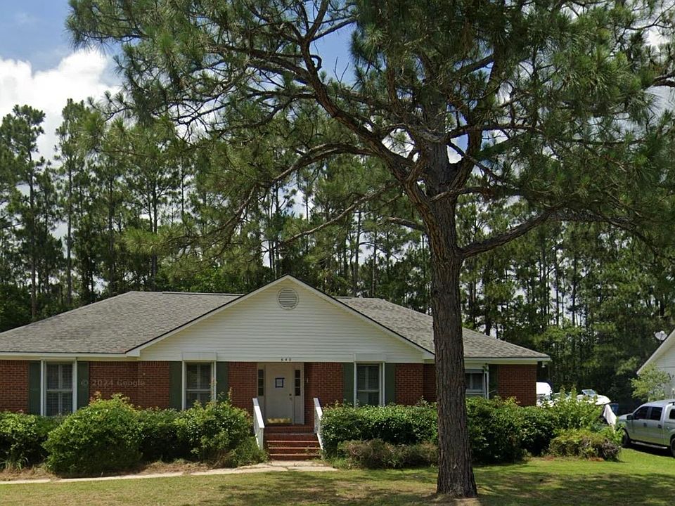 1st image of 640 Wedgewood Dr