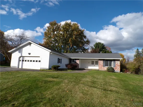 60 Janet Ter, New Hartford, NY 13413