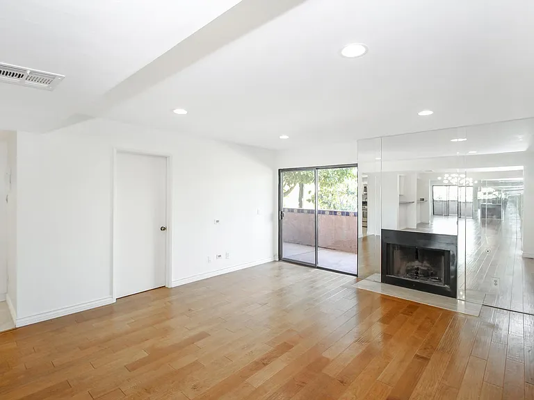 601 E California Blvd #204 — Photo 8