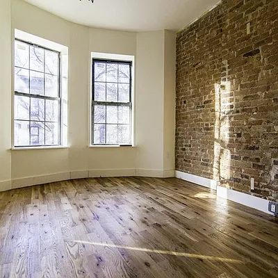 Rented by Nooklyn NYC LLC | media 11