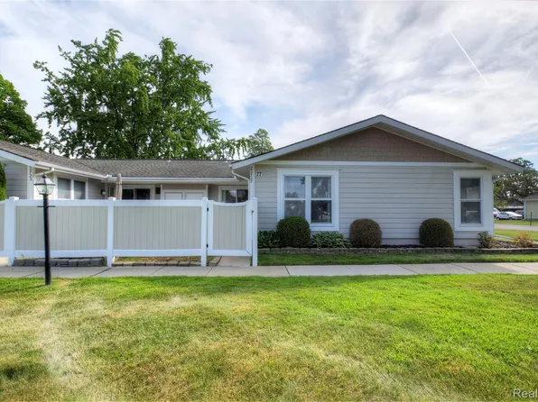 22727 Cortes St, Novi, MI 48375