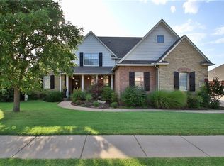 3125 Songwood Dr, Edmond, OK 73003