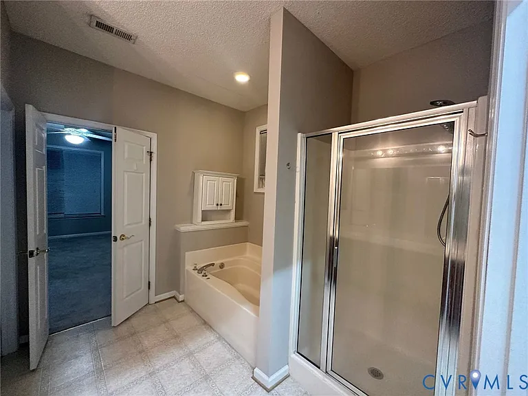 5442 Fuller Dr — Photo 15
