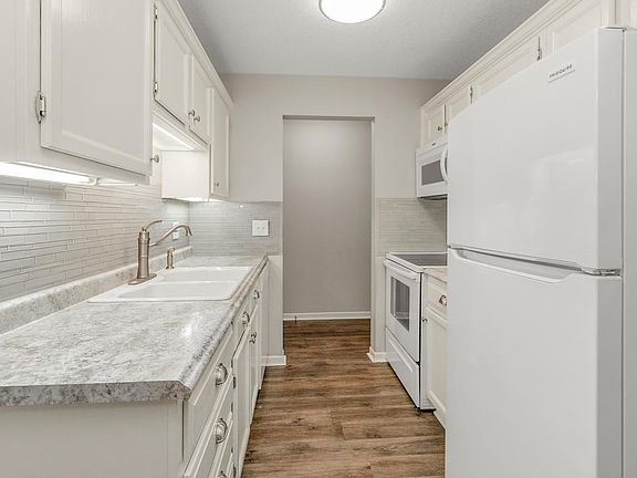 3rd image of 3431 Kent St APT 708