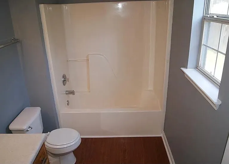 3 bed, 1230 sqft, $1,829 — Photo 1