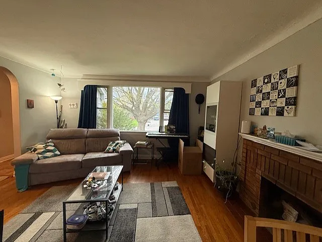 160 Mountbatten Ave — Photo 6