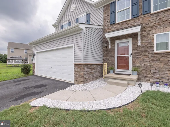 6 Foxtrail Rd, Smyrna, DE 19977