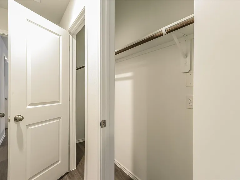2166 Middle Ridge Dr — Photo 11