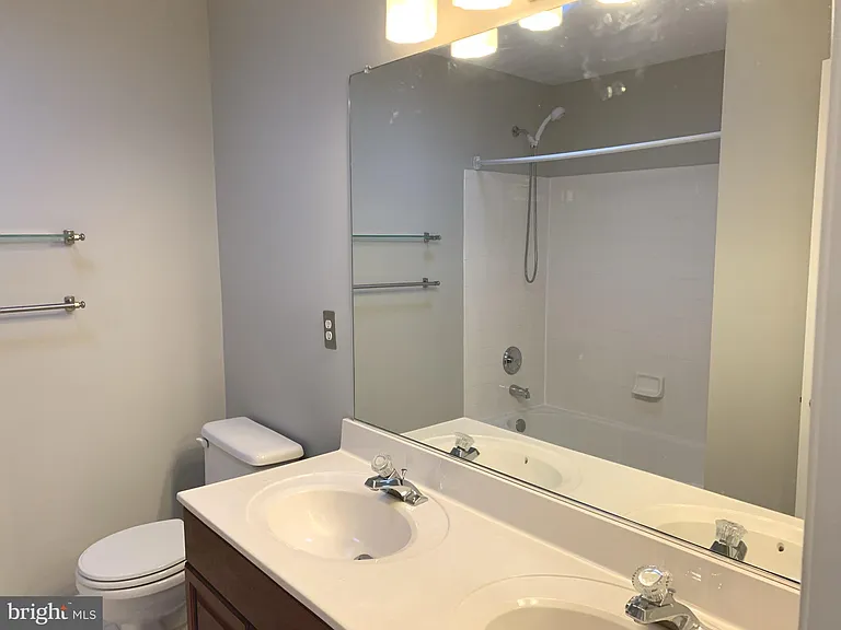 3384 Governors Crest Ct — Photo 29
